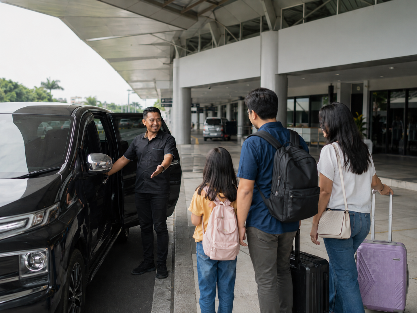 Mau Keliling Semarang? Lebih Untung Rental Mobil Lepas Kunci atau Pakai Sopir? Yuk Hitung!